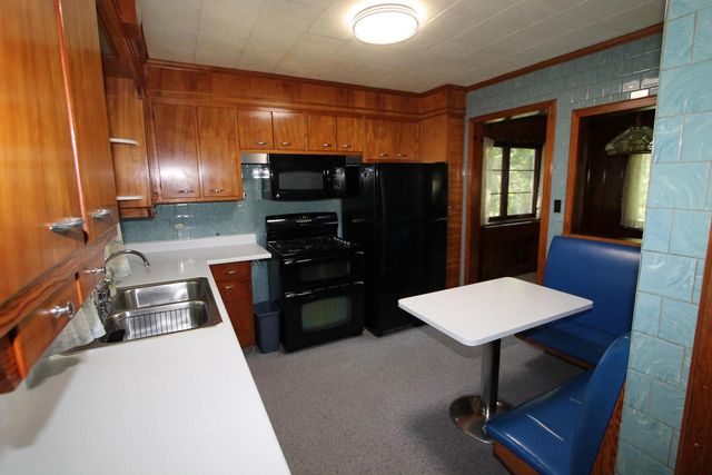 29306 Durand AVENUE, Burlington, WI 53105