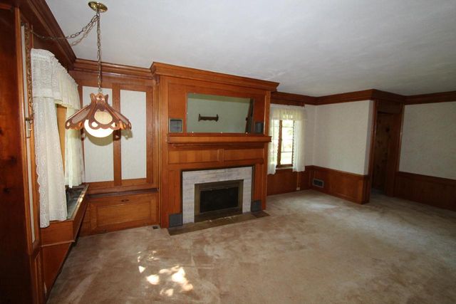29306 Durand AVENUE, Burlington, WI 53105