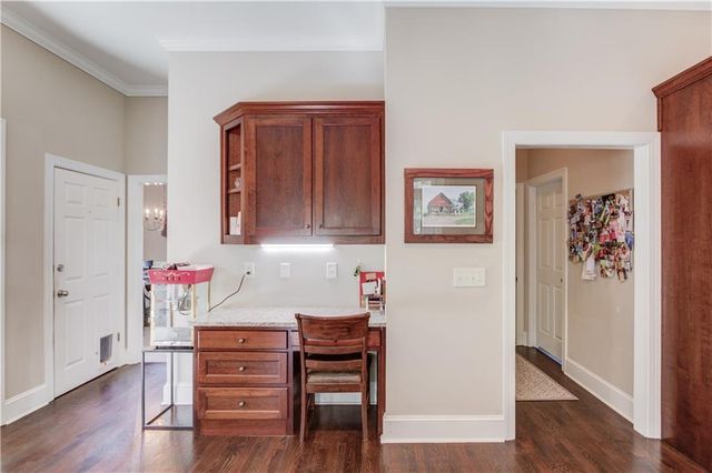 445 Big Bend Trail, Sugar Hill, GA 30518