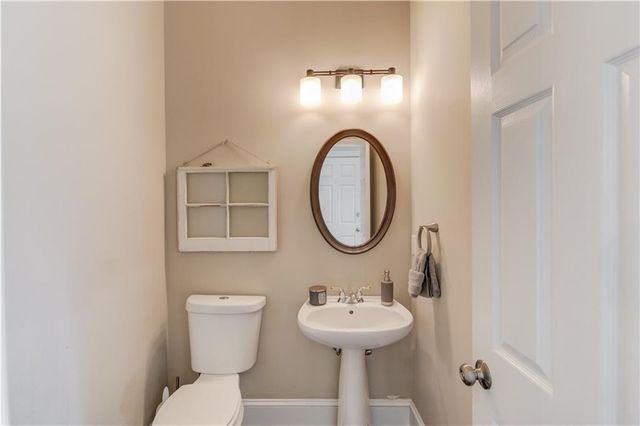 445 Big Bend Trail, Sugar Hill, GA 30518