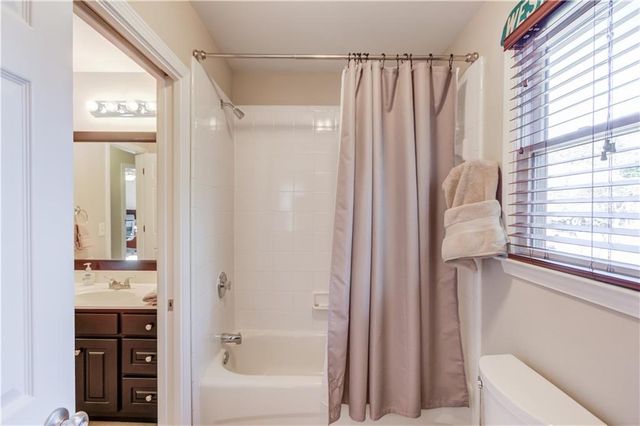 445 Big Bend Trail, Sugar Hill, GA 30518