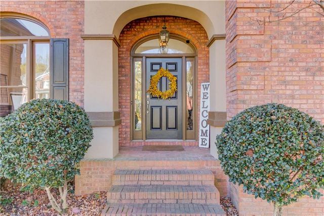 445 Big Bend Trail, Sugar Hill, GA 30518
