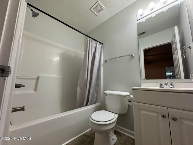 821 Summertree Lane, Wilmington, NC 28412