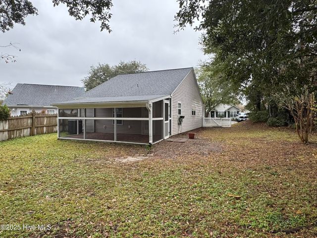 821 Summertree Lane, Wilmington, NC 28412