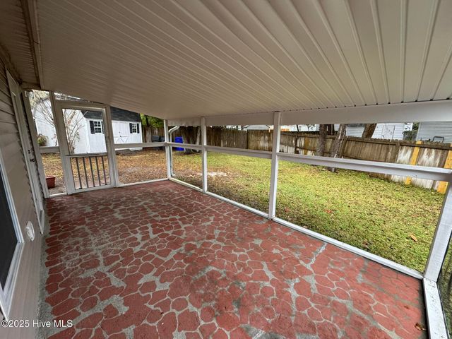 821 Summertree Lane, Wilmington, NC 28412