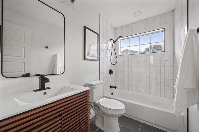 11604 Loweswater LN, Austin, TX 78754