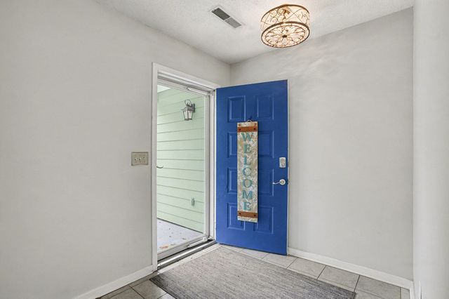 1131 Daffodil Lane, Mount Pleasant, SC 29464