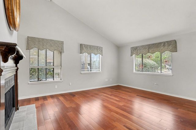 1131 Daffodil Lane, Mount Pleasant, SC 29464