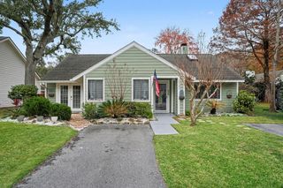 1131 Daffodil Lane, Mount Pleasant, SC 29464