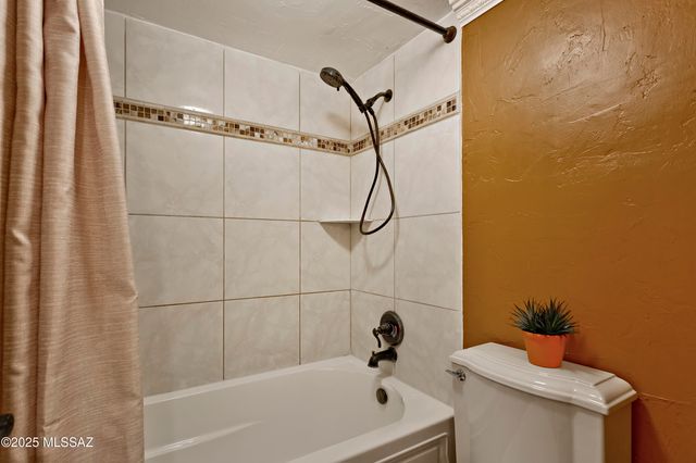 6651 N Campbell Ave Apt 286, Tucson, AZ 85718