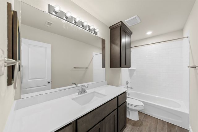 120 E SOUTHBROOK Drive, Glenn Heights, TX 75154