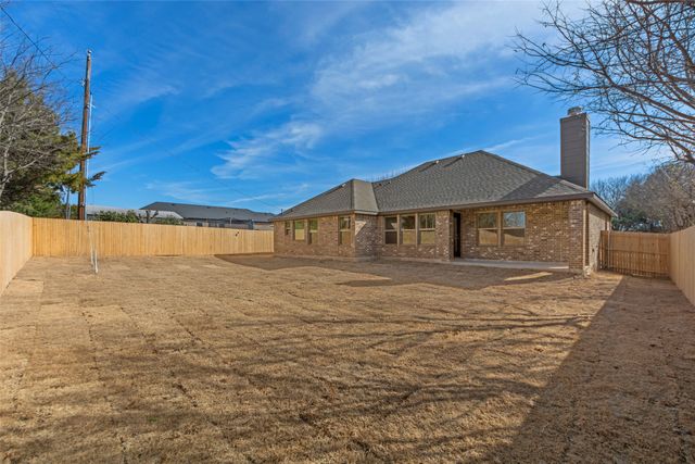 120 E SOUTHBROOK Drive, Glenn Heights, TX 75154