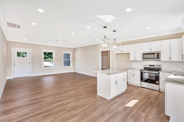 150 Sky Lane, Townville, SC 29689