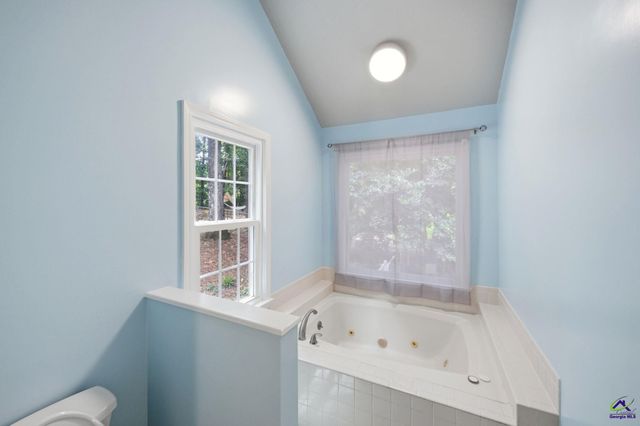 1215 Craddock Way, Macon, GA 31210