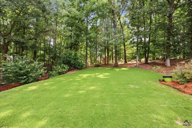 1215 Craddock Way, Macon, GA 31210