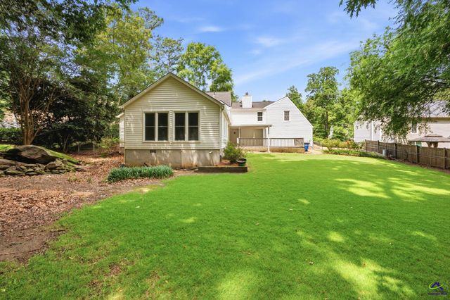 1215 Craddock Way, Macon, GA 31210