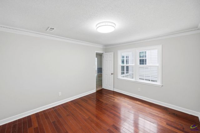 1215 Craddock Way, Macon, GA 31210