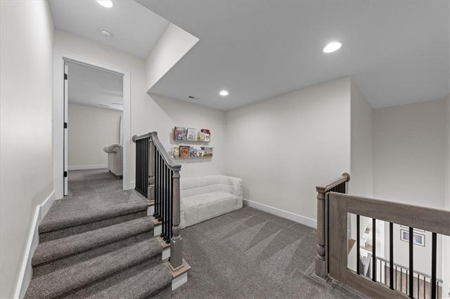 5587 Thousand Oaks Drive, Parkville, MO 64152