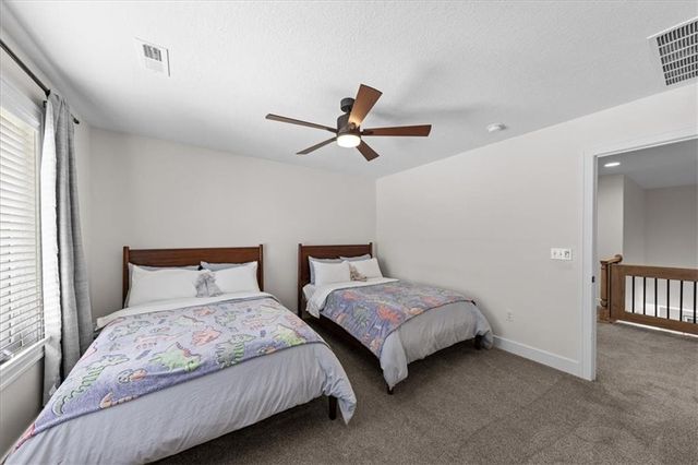 5587 Thousand Oaks Drive, Parkville, MO 64152