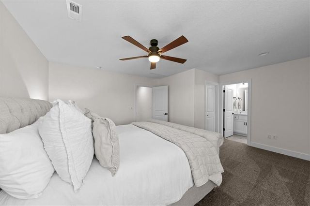5587 Thousand Oaks Drive, Parkville, MO 64152