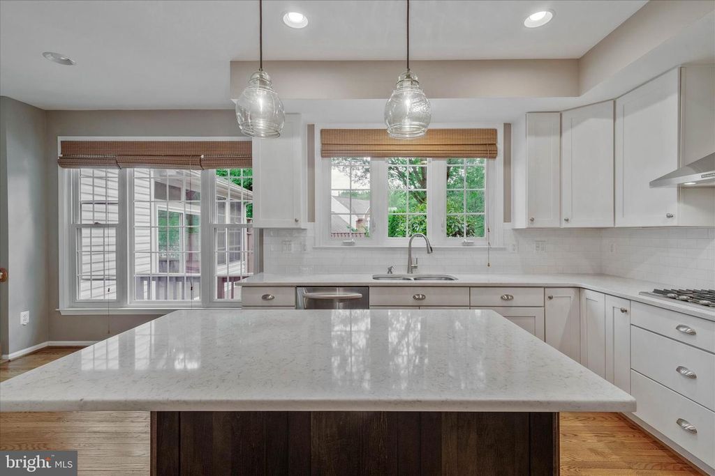 Image 13 of property listing at 8285 GLENMAR RD, Ellicott City, MD 21043