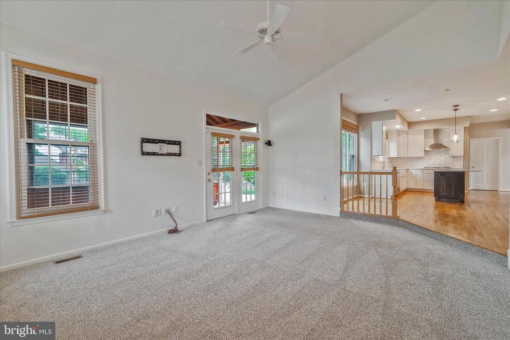 Image 20 of property listing at 8285 GLENMAR RD, Ellicott City, MD 21043