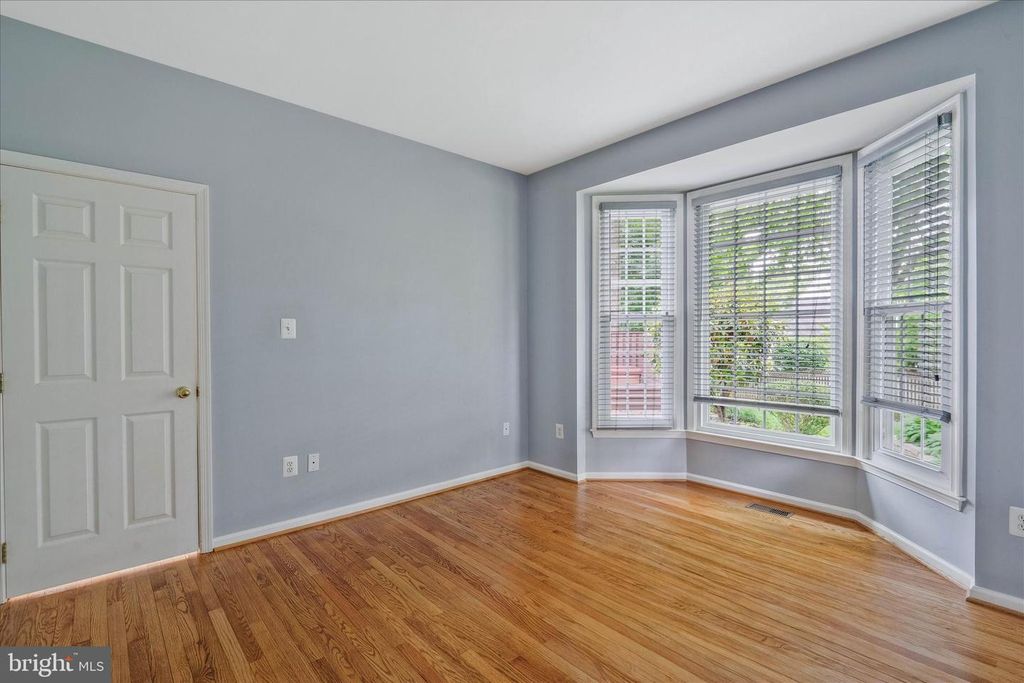 Image 23 of property listing at 8285 GLENMAR RD, Ellicott City, MD 21043