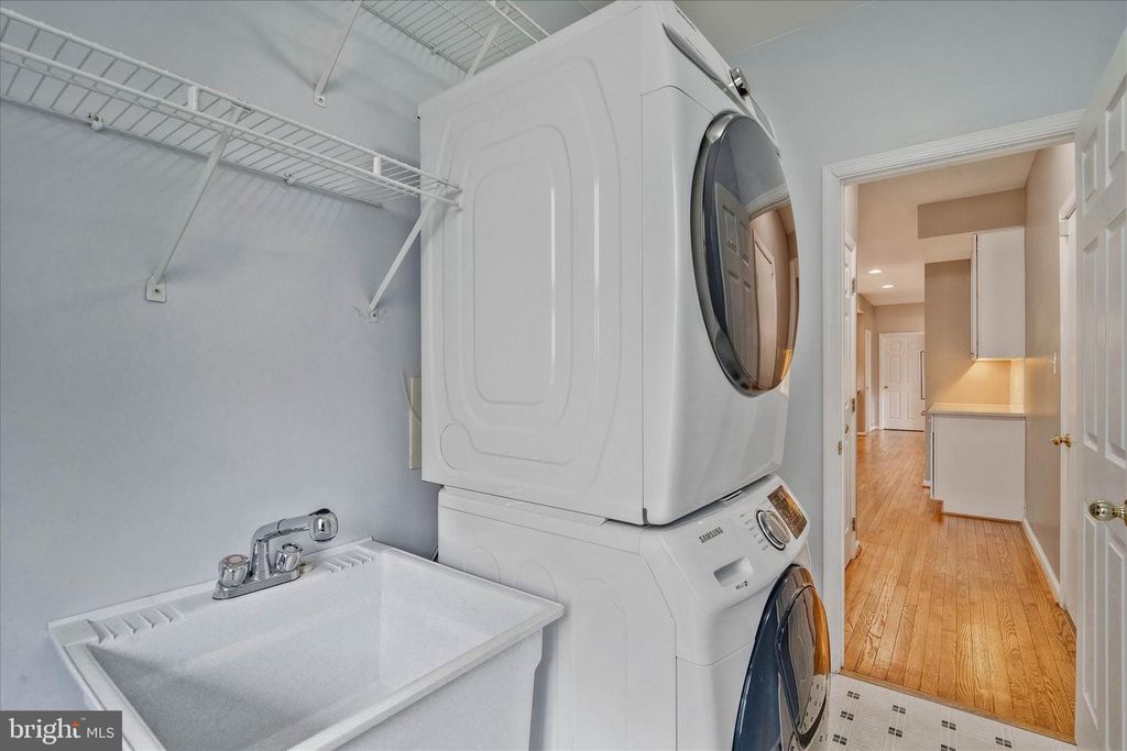 Image 24 of property listing at 8285 GLENMAR RD, Ellicott City, MD 21043