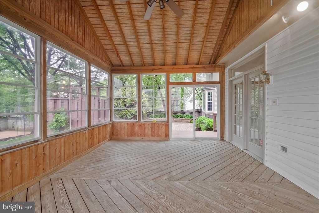 Image 29 of property listing at 8285 GLENMAR RD, Ellicott City, MD 21043