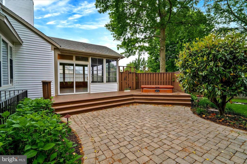 Image 31 of property listing at 8285 GLENMAR RD, Ellicott City, MD 21043