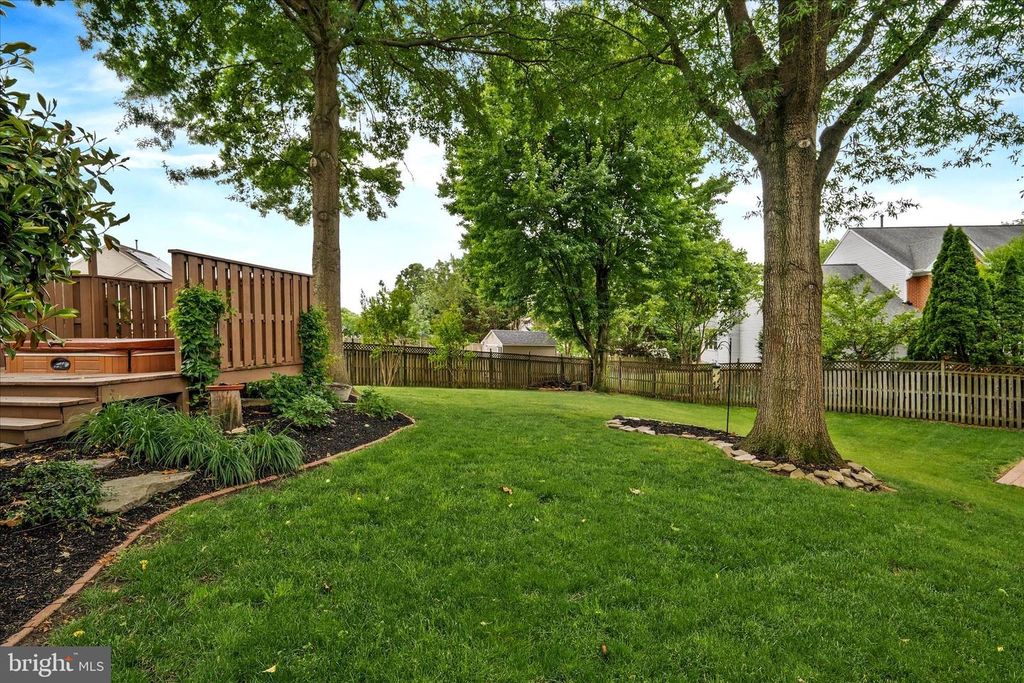 Image 38 of property listing at 8285 GLENMAR RD, Ellicott City, MD 21043