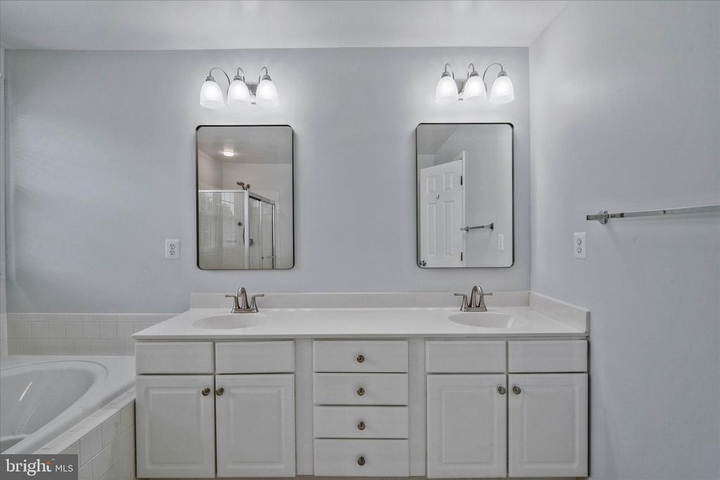 Image 62 of property listing at 8285 GLENMAR RD, Ellicott City, MD 21043