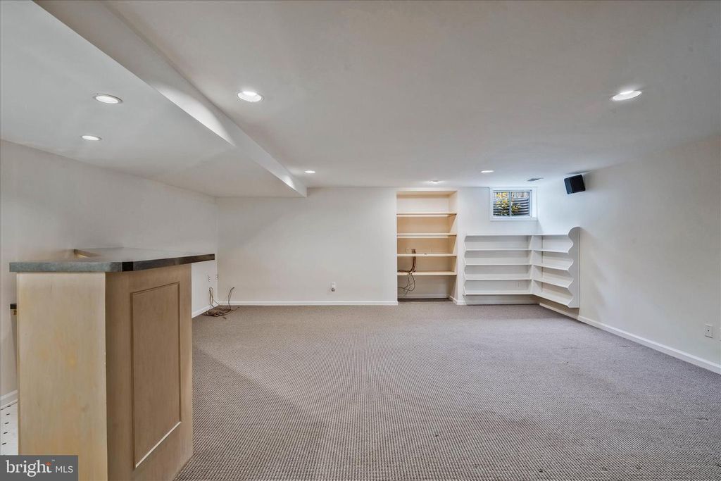 Image 65 of property listing at 8285 GLENMAR RD, Ellicott City, MD 21043