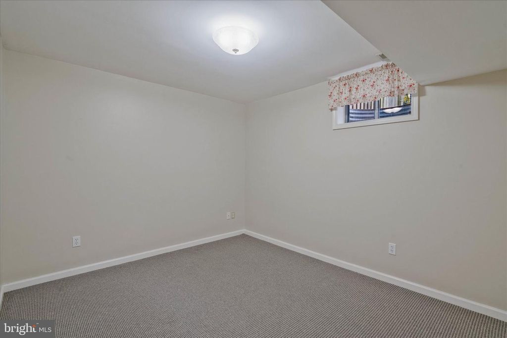 Image 69 of property listing at 8285 GLENMAR RD, Ellicott City, MD 21043
