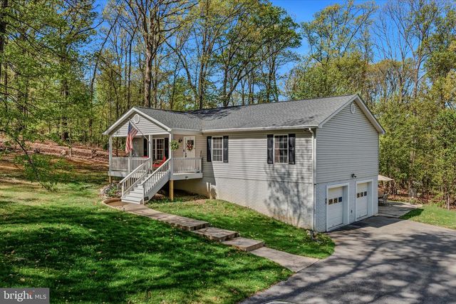 457 ROLLING LN, Harpers Ferry, WV 25425