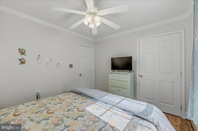457 ROLLING LN, Harpers Ferry, WV 25425
