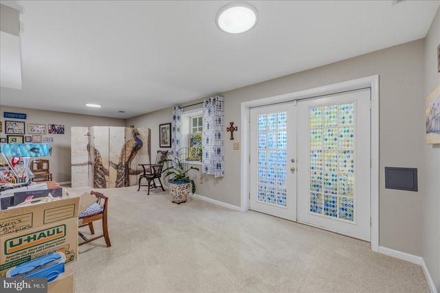 457 ROLLING LN, Harpers Ferry, WV 25425