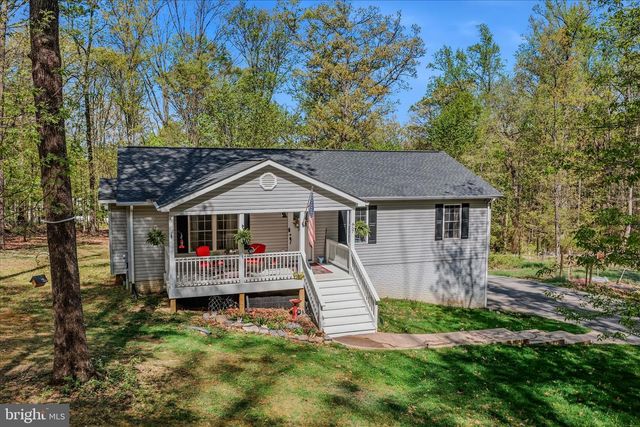 457 ROLLING LN, Harpers Ferry, WV 25425
