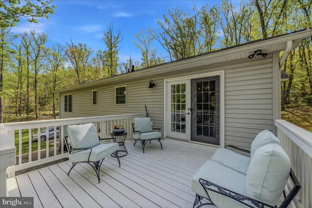 457 ROLLING LN, Harpers Ferry, WV 25425