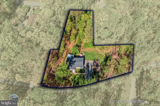 457 ROLLING LN, Harpers Ferry, WV 25425