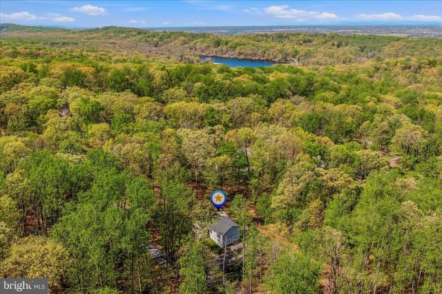 457 ROLLING LN, Harpers Ferry, WV 25425