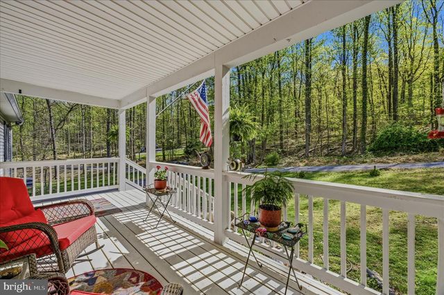 457 ROLLING LN, Harpers Ferry, WV 25425
