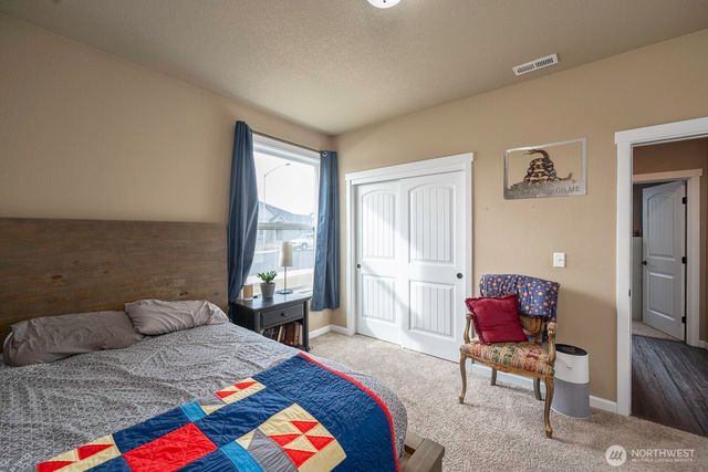 702 K St NE, Quincy, WA 98848