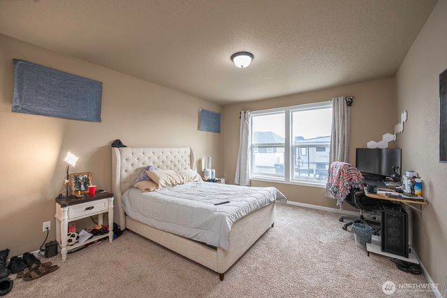 702 K St NE, Quincy, WA 98848