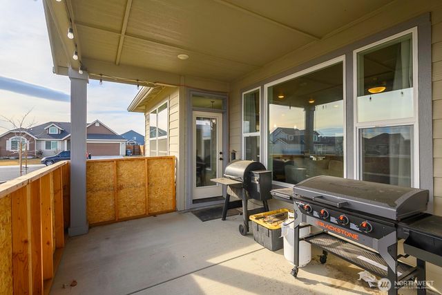 702 K St NE, Quincy, WA 98848