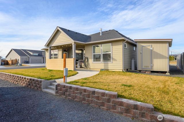 702 K St NE, Quincy, WA 98848