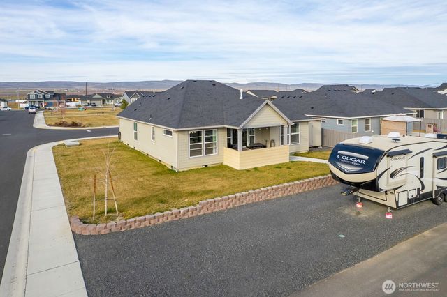 702 K St NE, Quincy, WA 98848