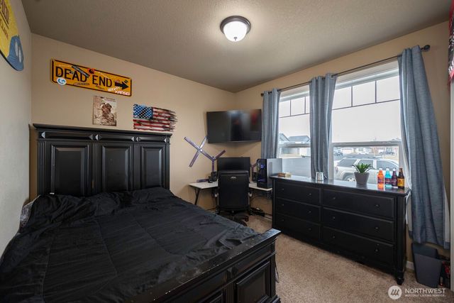 702 K St NE, Quincy, WA 98848