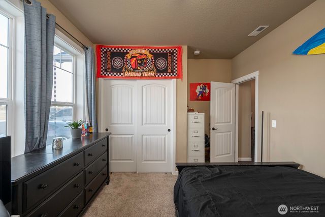 702 K St NE, Quincy, WA 98848