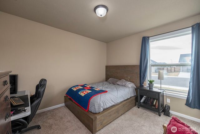 702 K St NE, Quincy, WA 98848